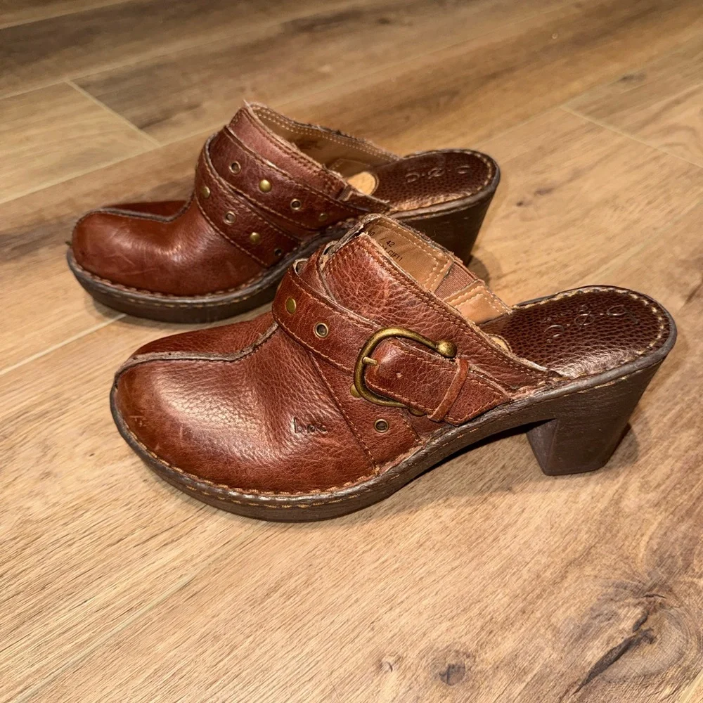 Born Brown Leather Clogs Size 10